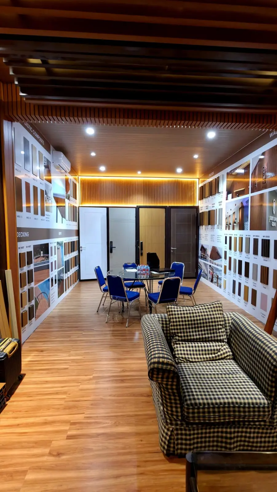 Showroom